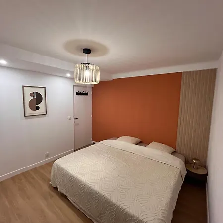 Autonome Pour 2 A 4 Personnes * Poitiers