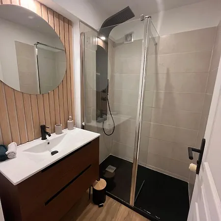 Autonome Pour 2 A 3 Personnes Апартаменты *