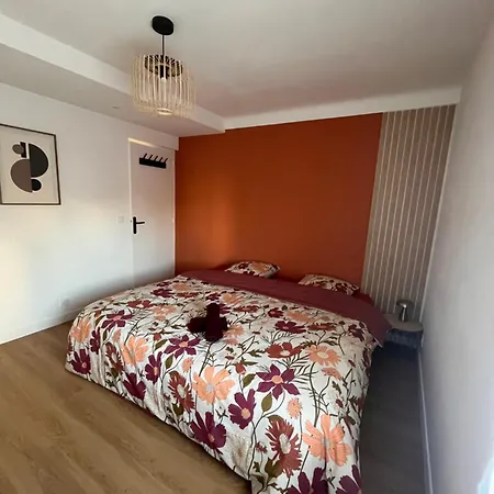 Autonome Pour 2 A 3 Personnes * Пуатье